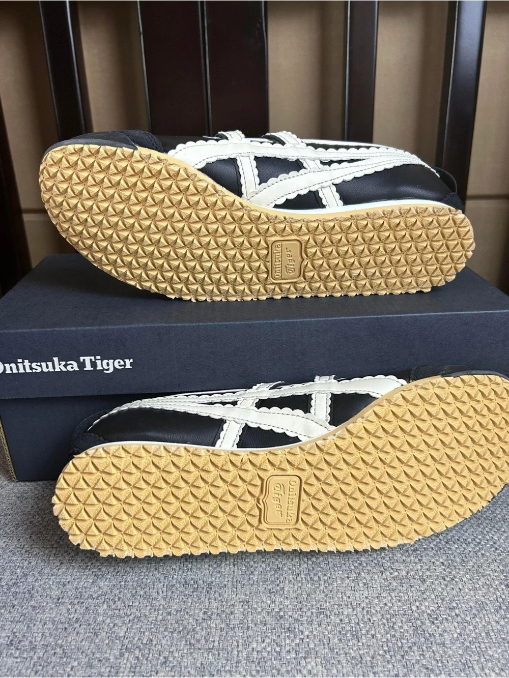 Onitsuka Tiger MEXICO 66 Casual Sneakers